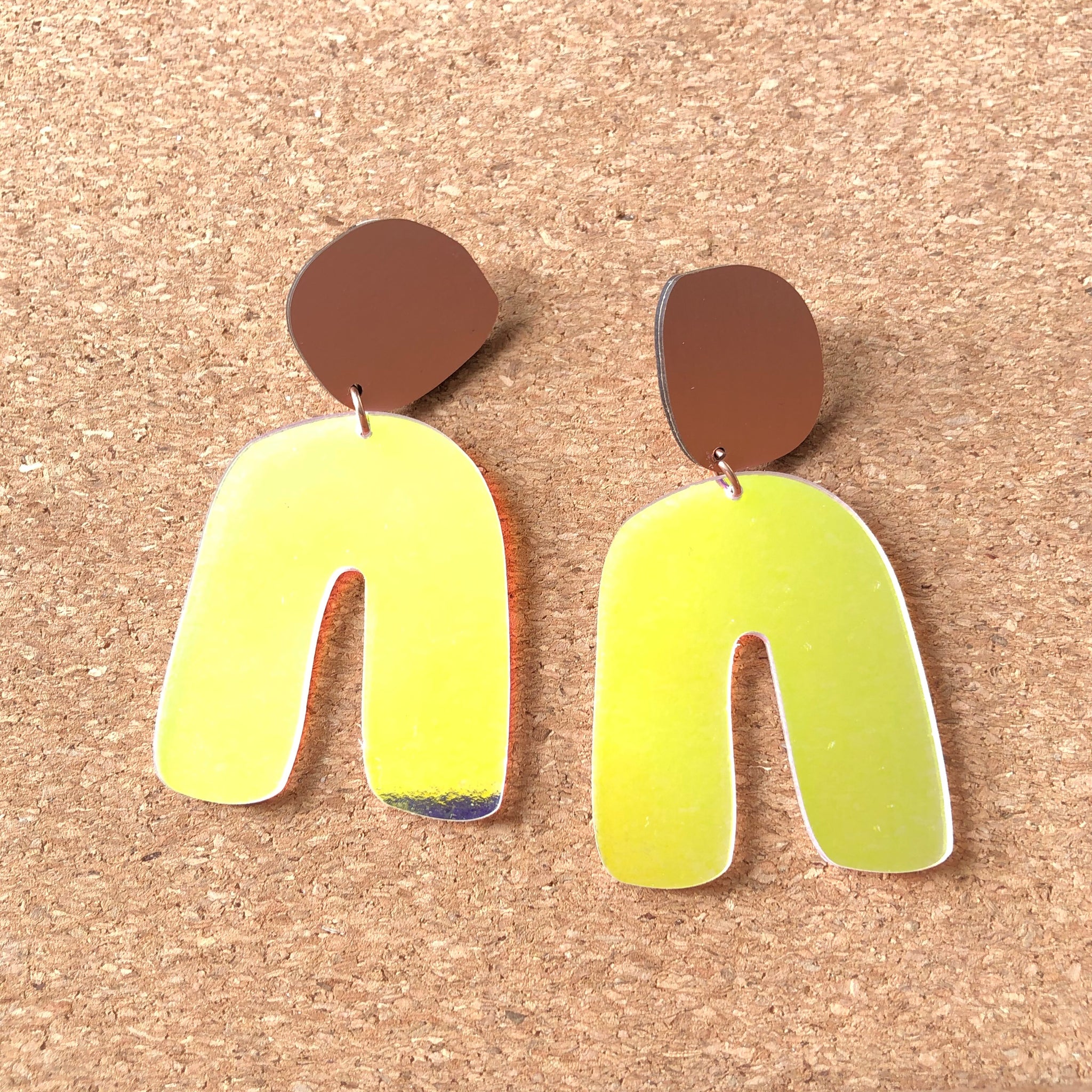 Fluid Curve Earrings