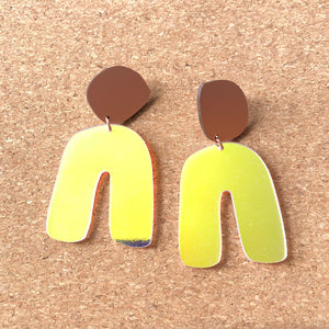 Fluid Curve Earrings